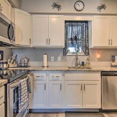 Airy Ocean City Condo On Canal Front With Deck! Exteriér fotografie