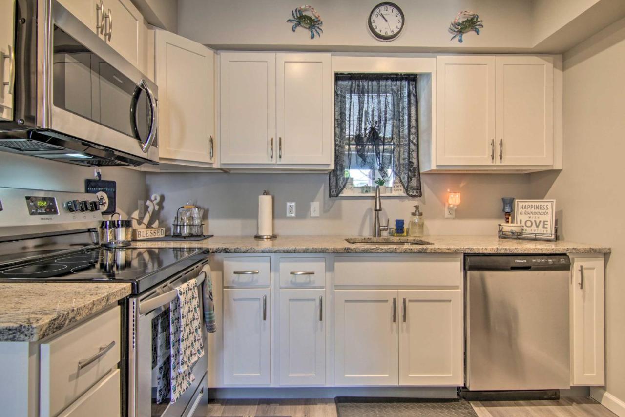 Airy Ocean City Condo On Canal Front With Deck! Exteriér fotografie